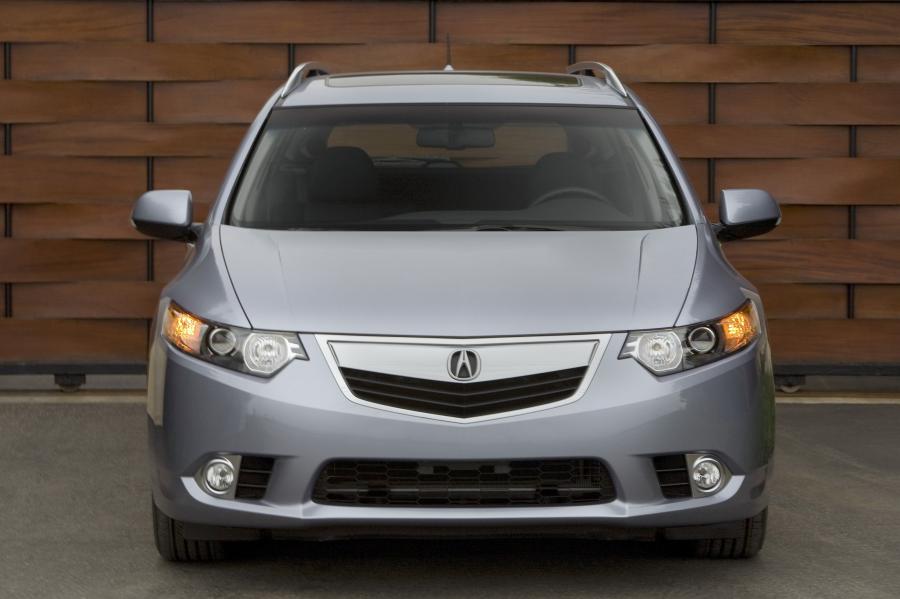  Acura TSX Sport Wagon 2010 года  (фото 10 из 63)